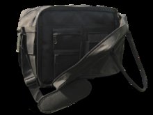 Trainerstas met veel vakken voor taktiekborden, laptop, telefoon etc